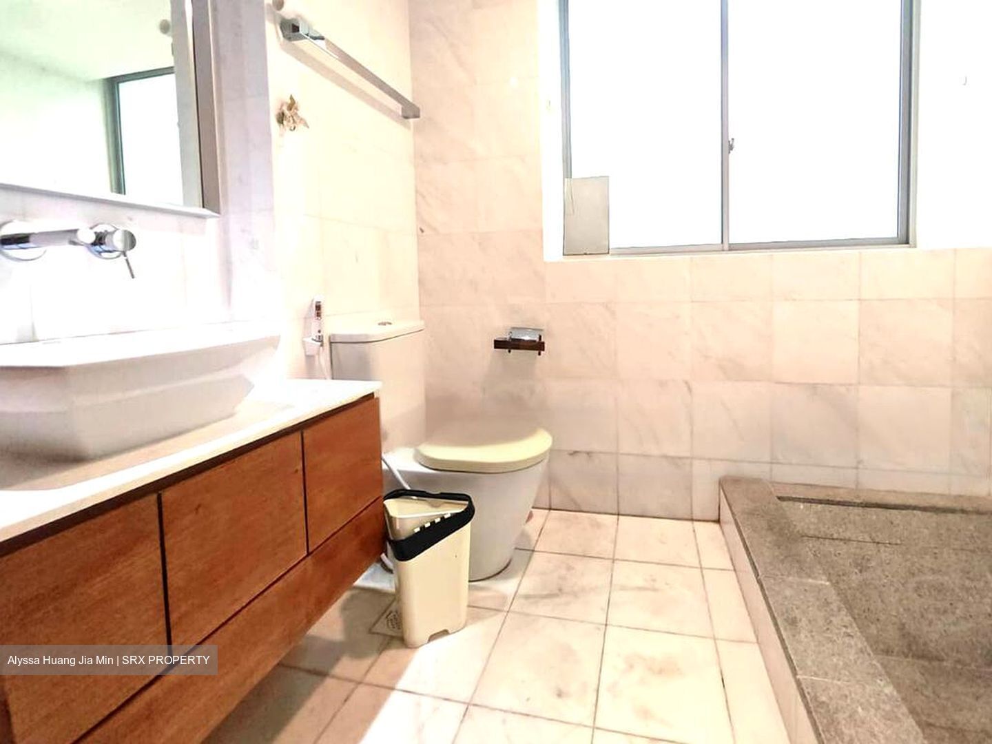 The Lakeshore (D22), Condominium #481689221
